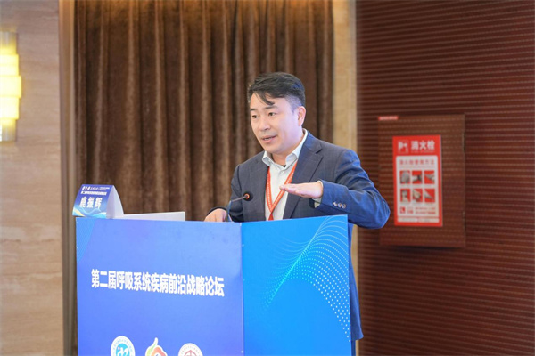 鹿振辉.jpg 鹿振辉.jpg