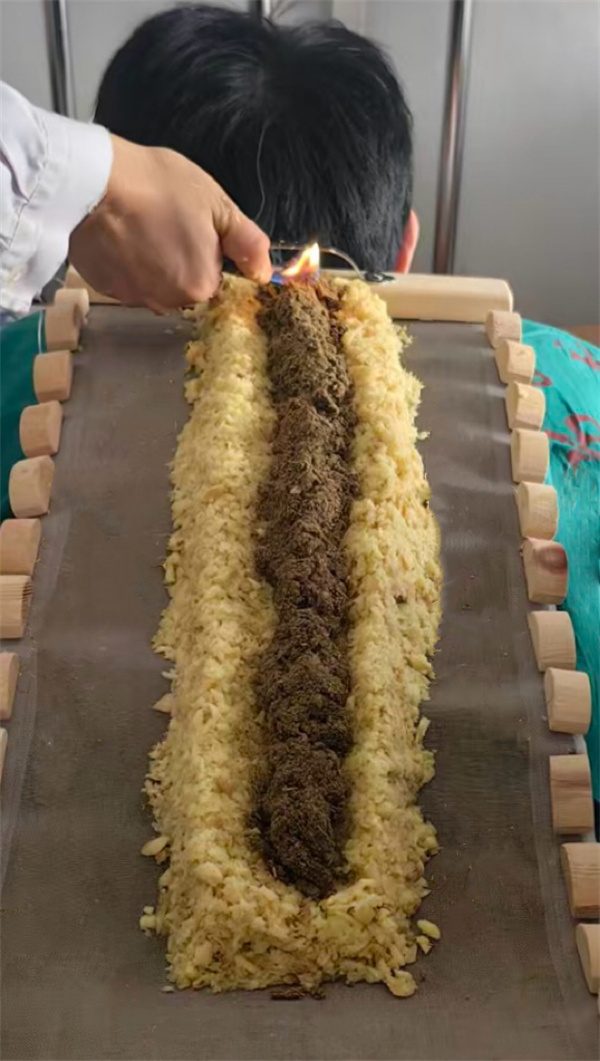 督灸.jpg 督灸.jpg